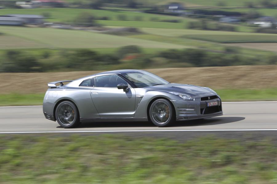  Nissan GT-R 2013 года  (EU) (фото 67 из 69)